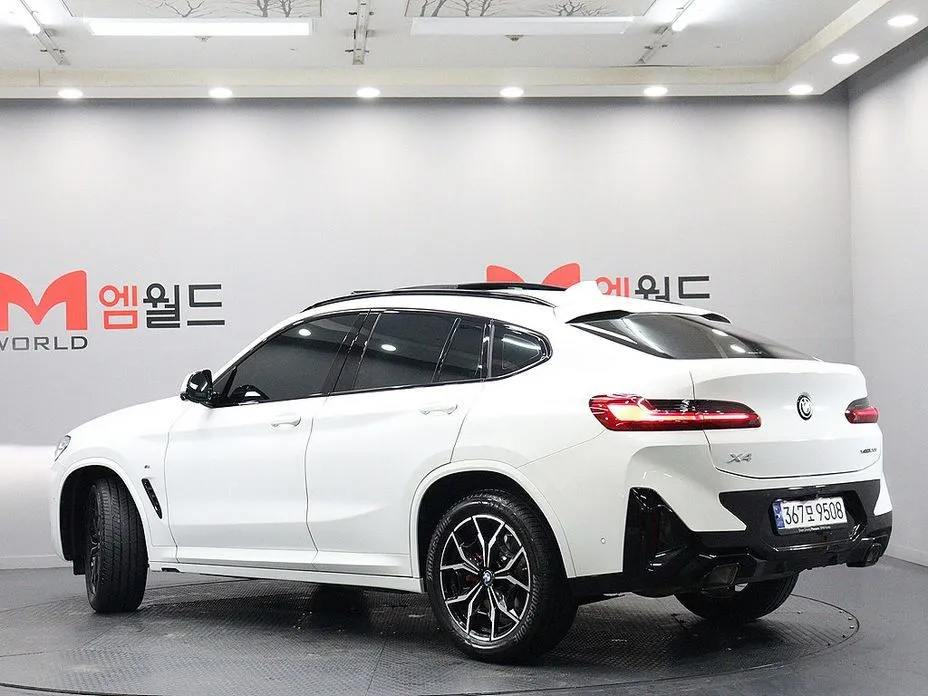 BMW X4 — фото 5