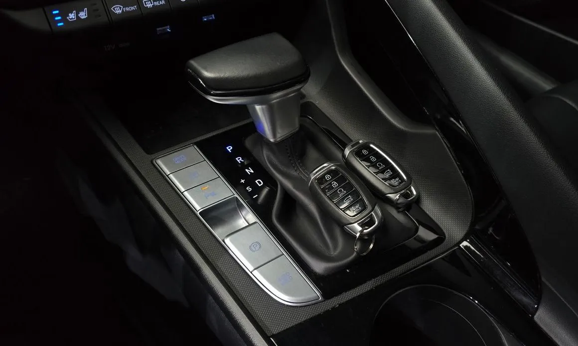 Hyundai AVANTE — фото 4
