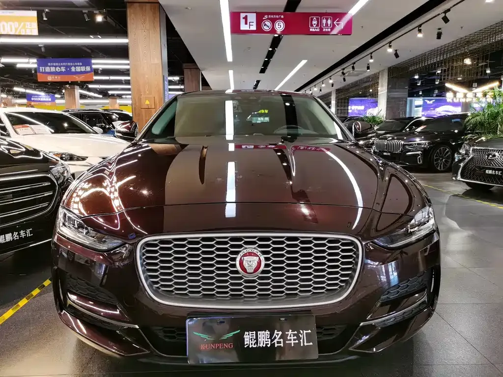Jaguar XEL — фото 10