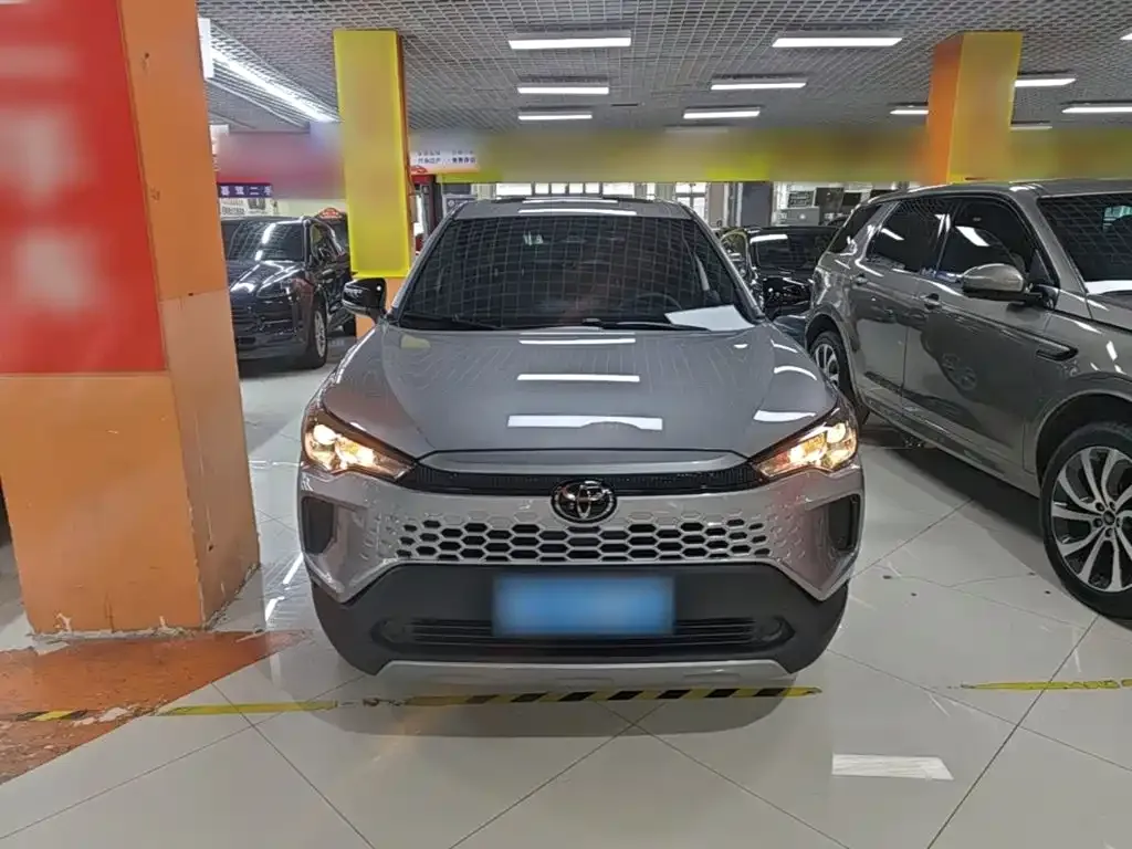 Toyota Corolla Cross — фото 4