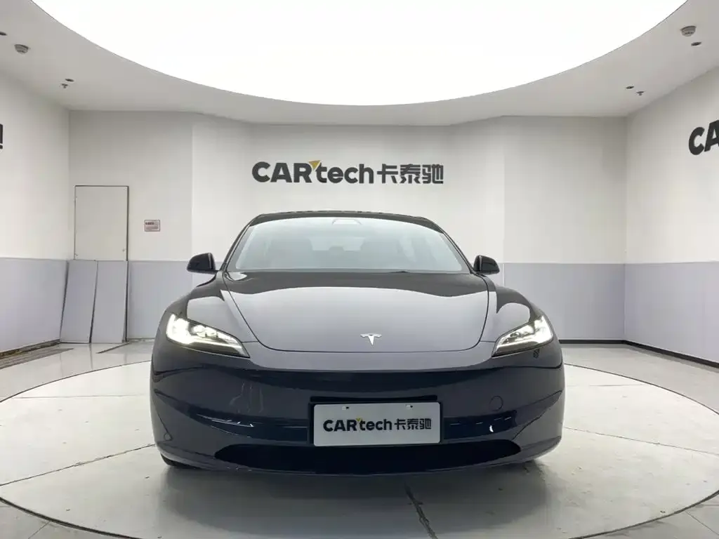 Tesla Model 3 — фото 3