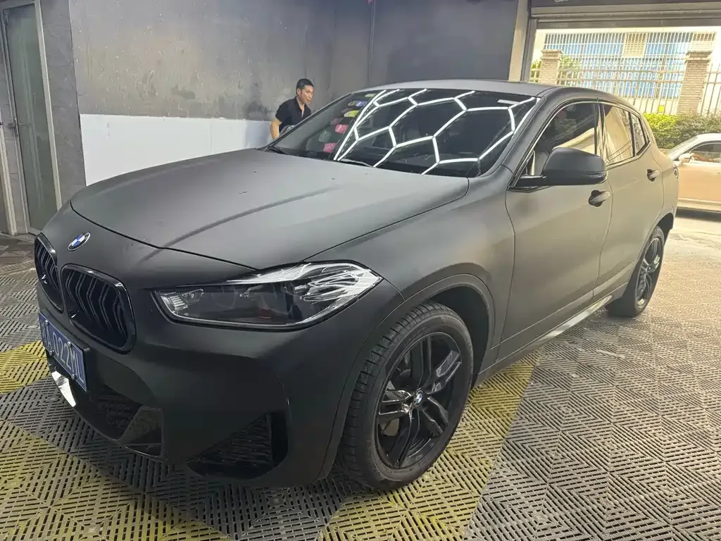 BMW X2 — фото 1