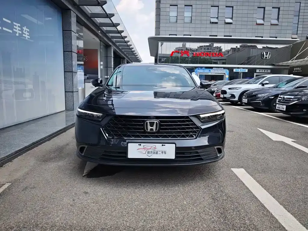 Honda Accord — фото 8
