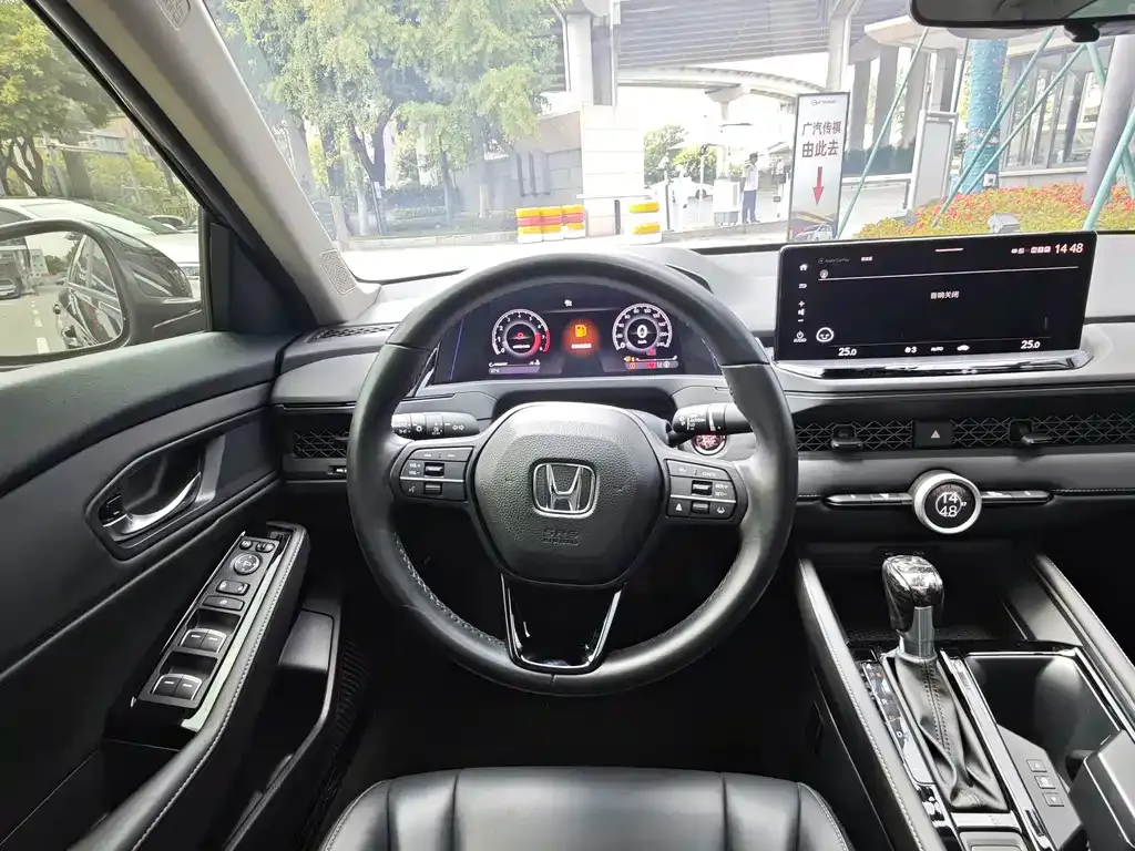 Honda Accord — фото 6