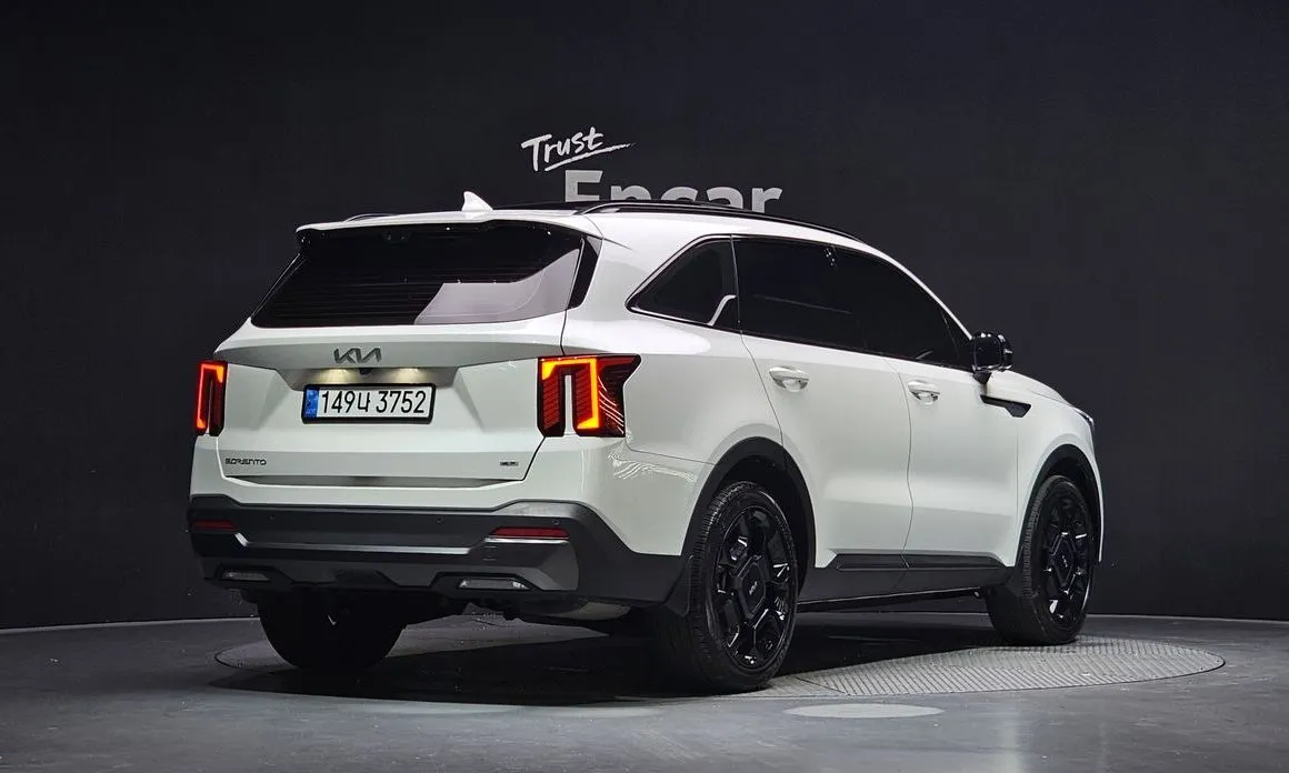 Kia Sorento — фото 7