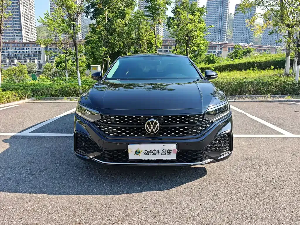 Volkswagen Passat — фото 10