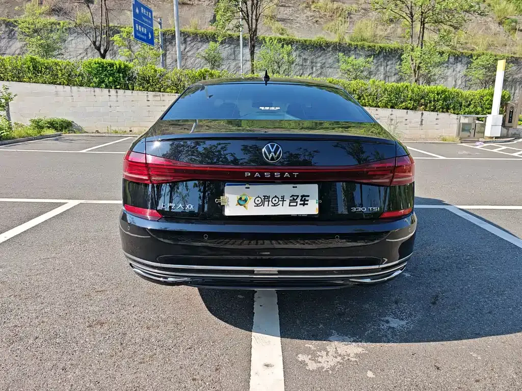 Volkswagen Passat — фото 6