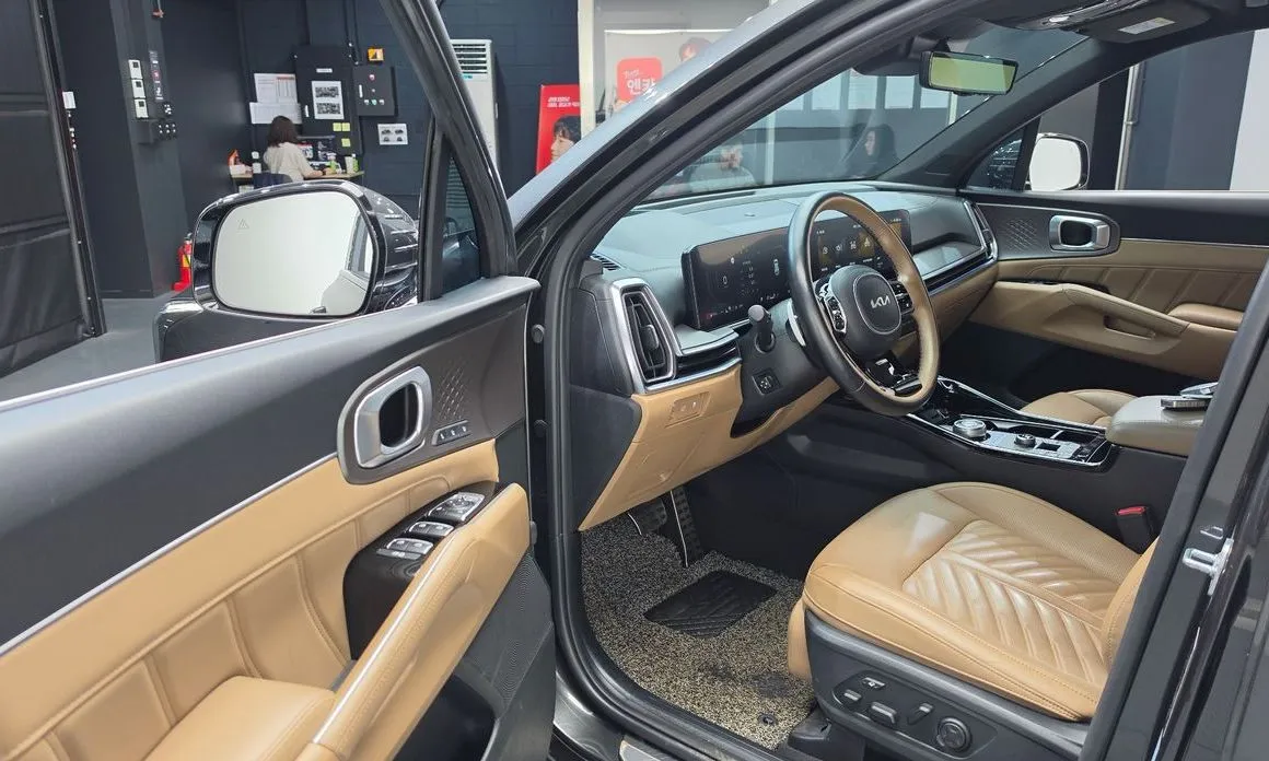 Kia Sorento — фото 10
