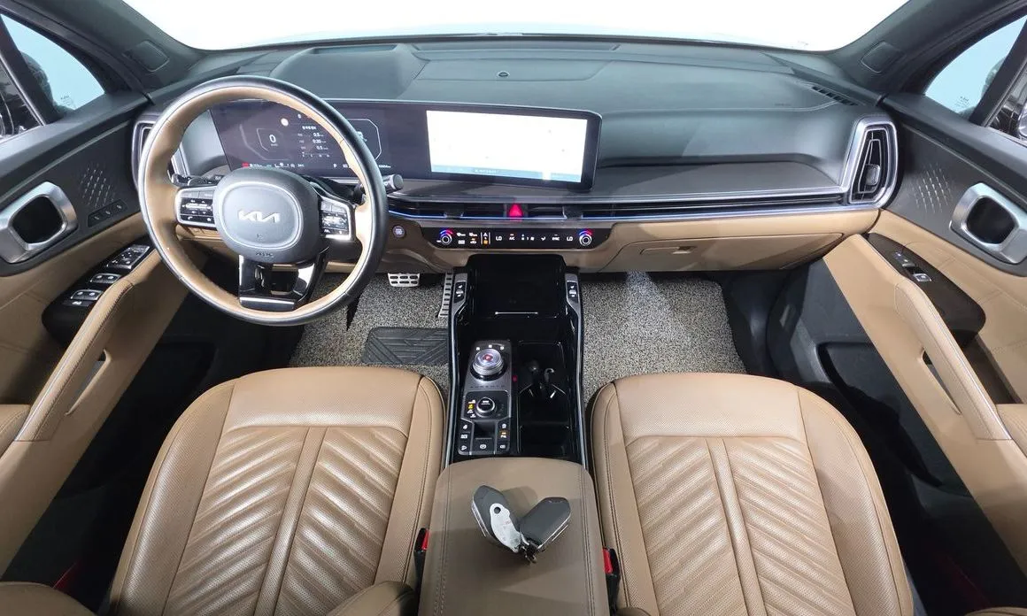 Kia Sorento — фото 7