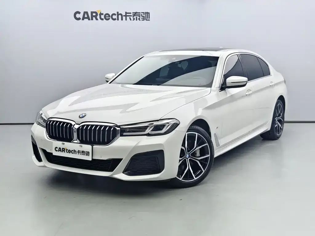 BMW 5 Series — фото 1