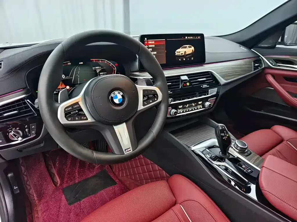 BMW 5 Series — фото 10