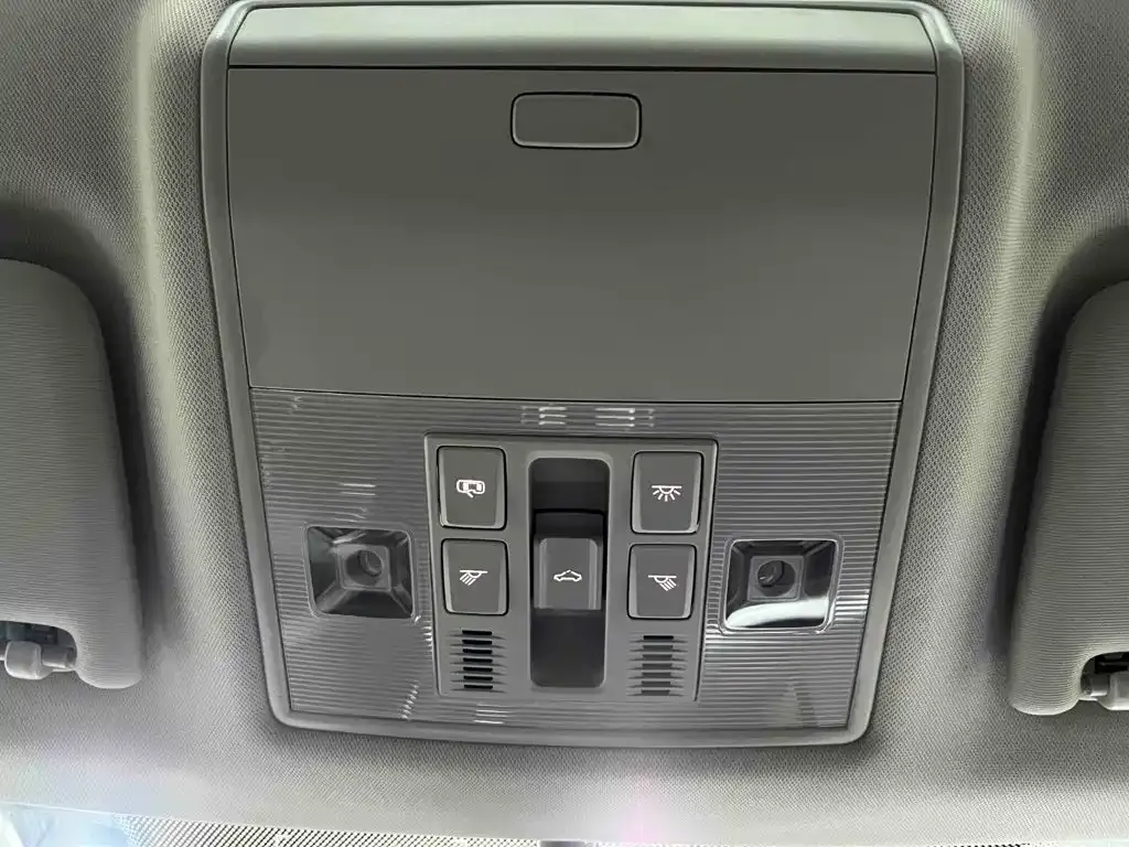 Skoda Superb — фото 4