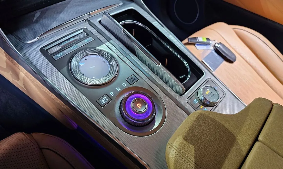 Genesis GV80 — фото 10