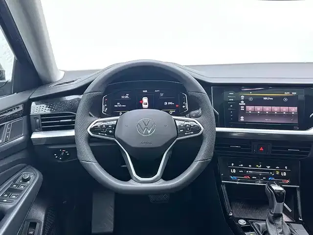 Volkswagen Passat — фото 8
