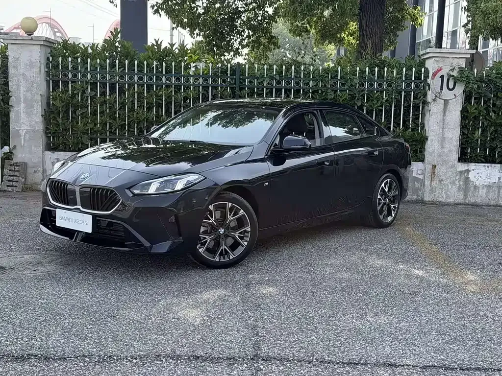 BMW 2 Series — фото 1