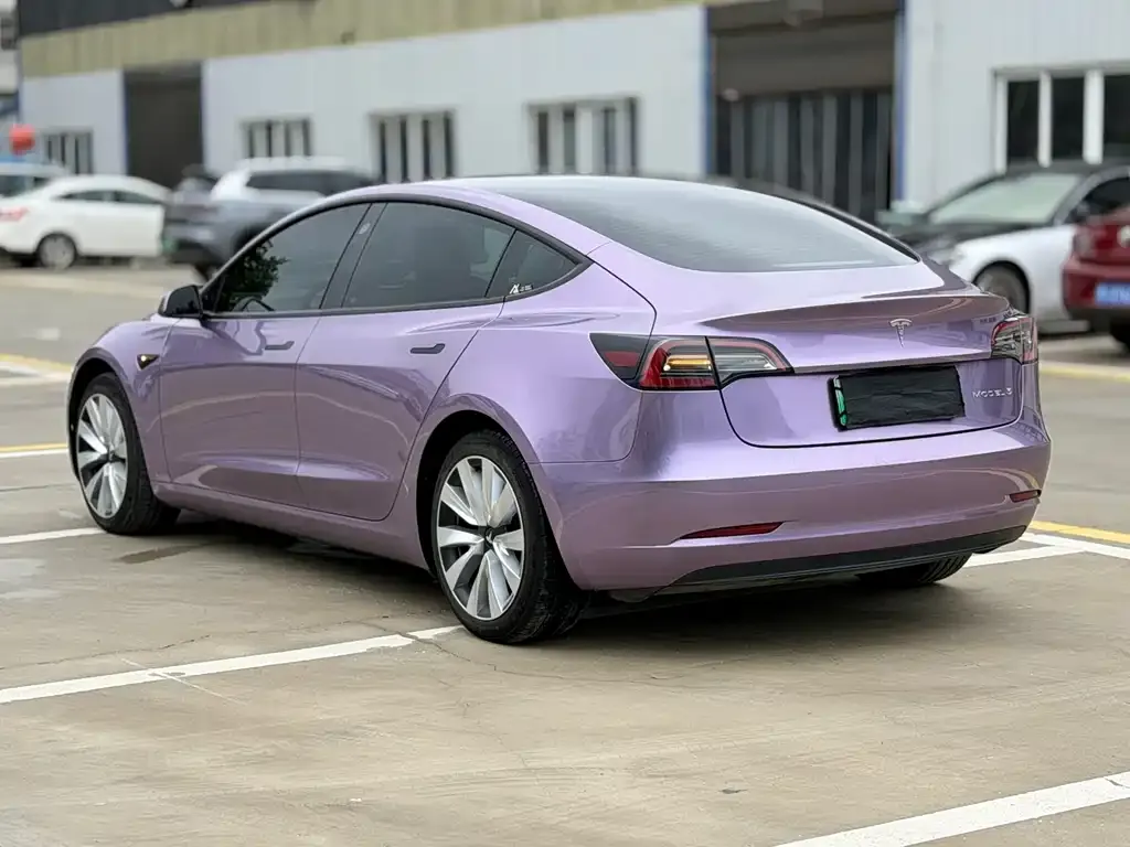 Tesla Model 3 — фото 8