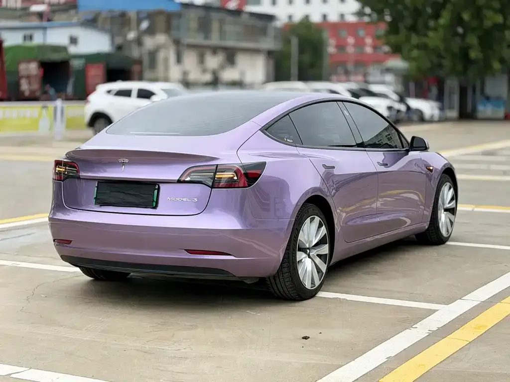 Tesla Model 3 — фото 7