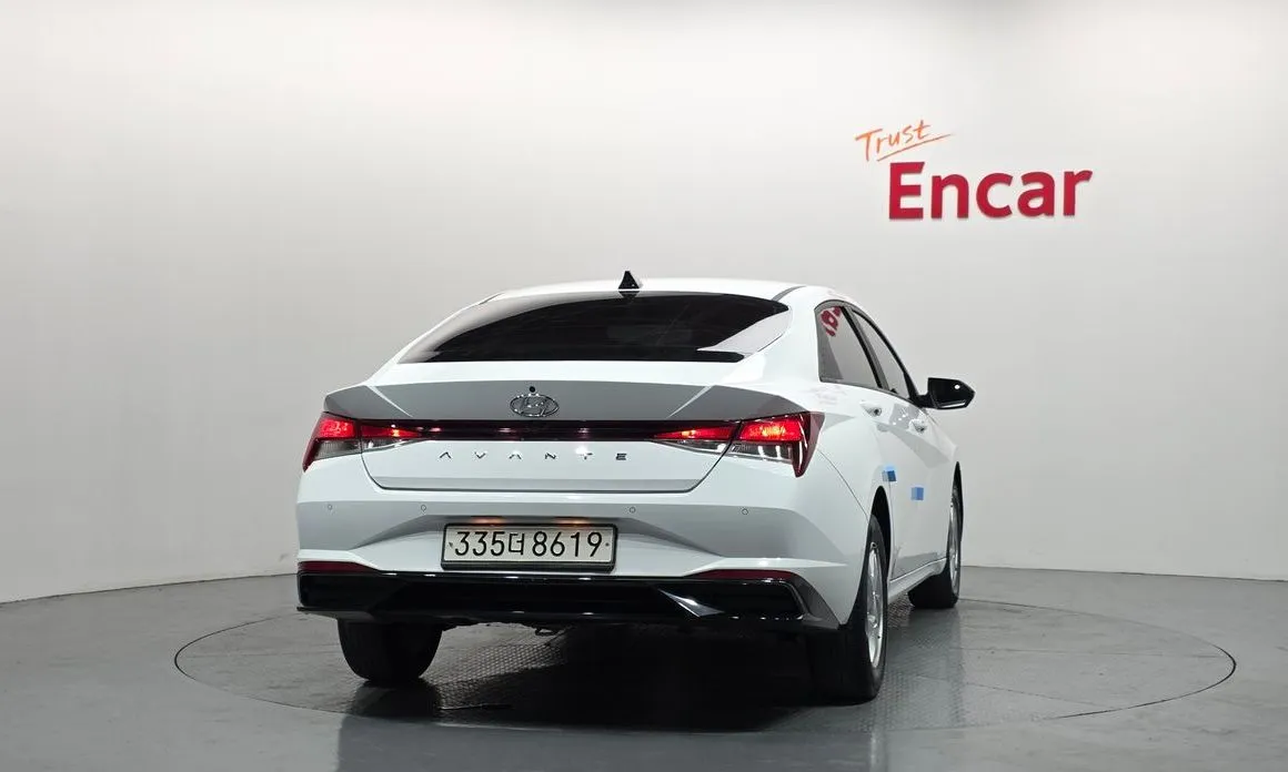 Hyundai AVANTE — фото 2