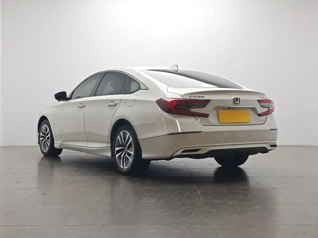 Honda Accord — фото 2