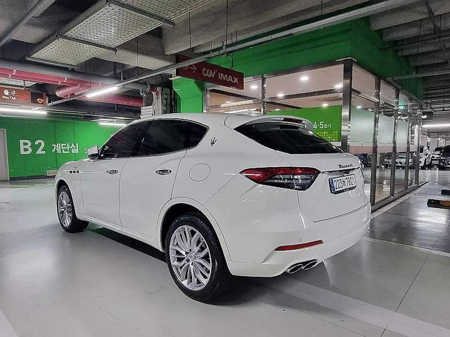 Maserati Levante — фото 3