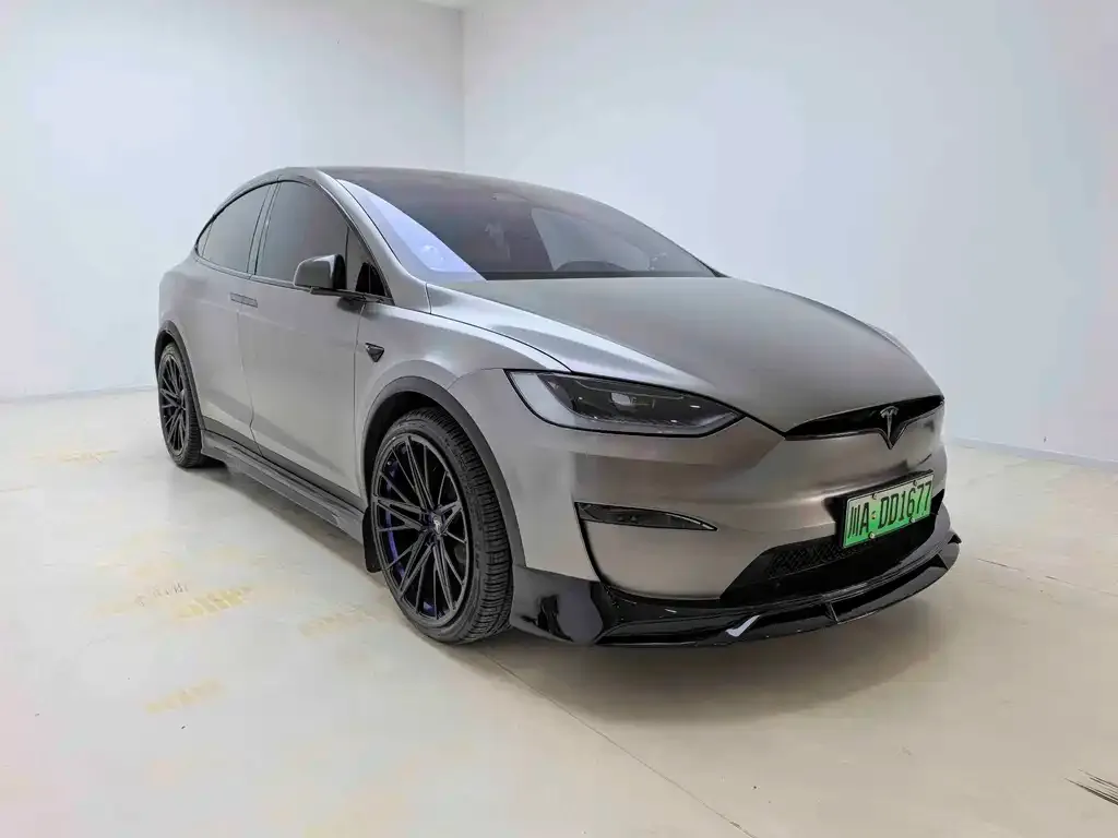 Tesla Model X — фото 3