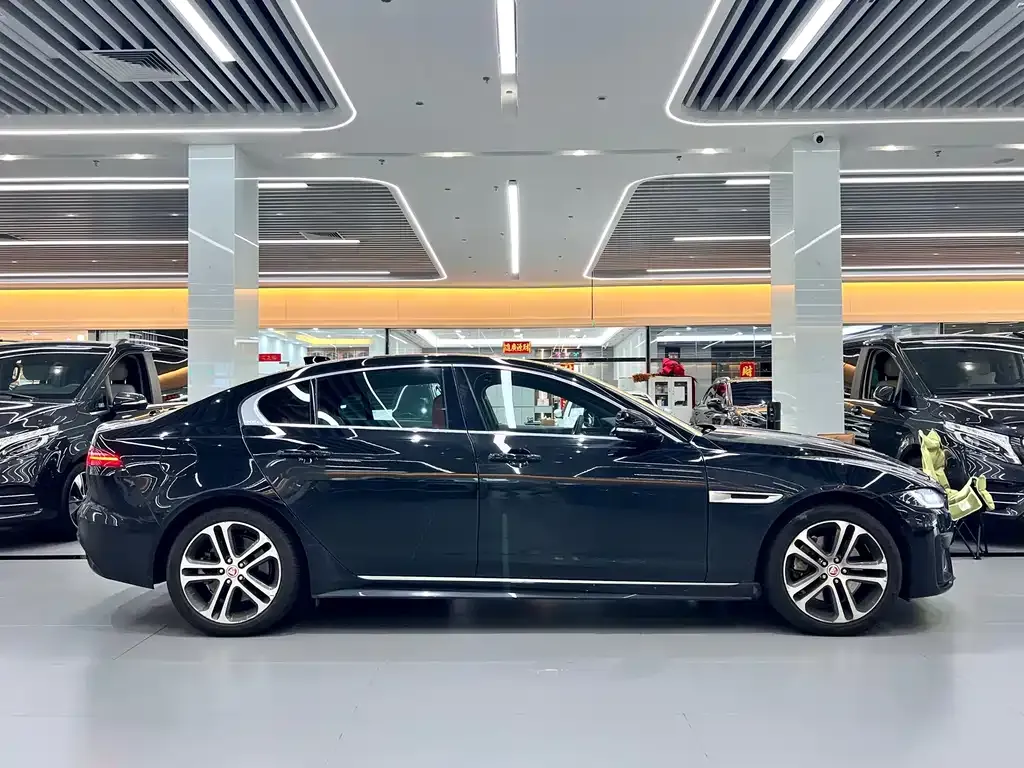 Jaguar XEL — фото 2
