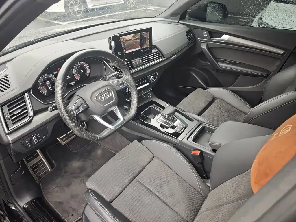 Audi Q5L Sportback — фото 8