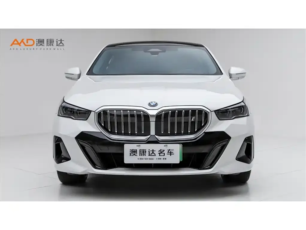 BMW i5 — фото 10