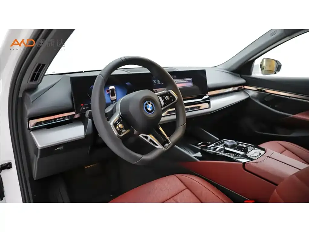 BMW i5 — фото 9