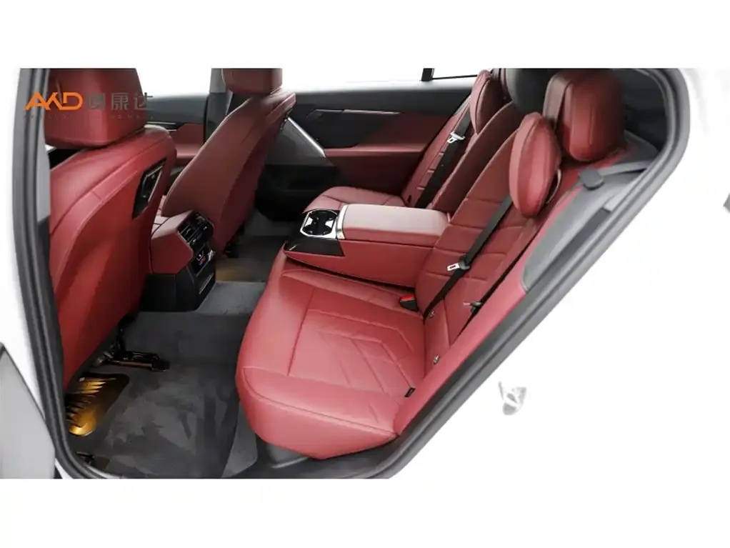 BMW i5 — фото 4