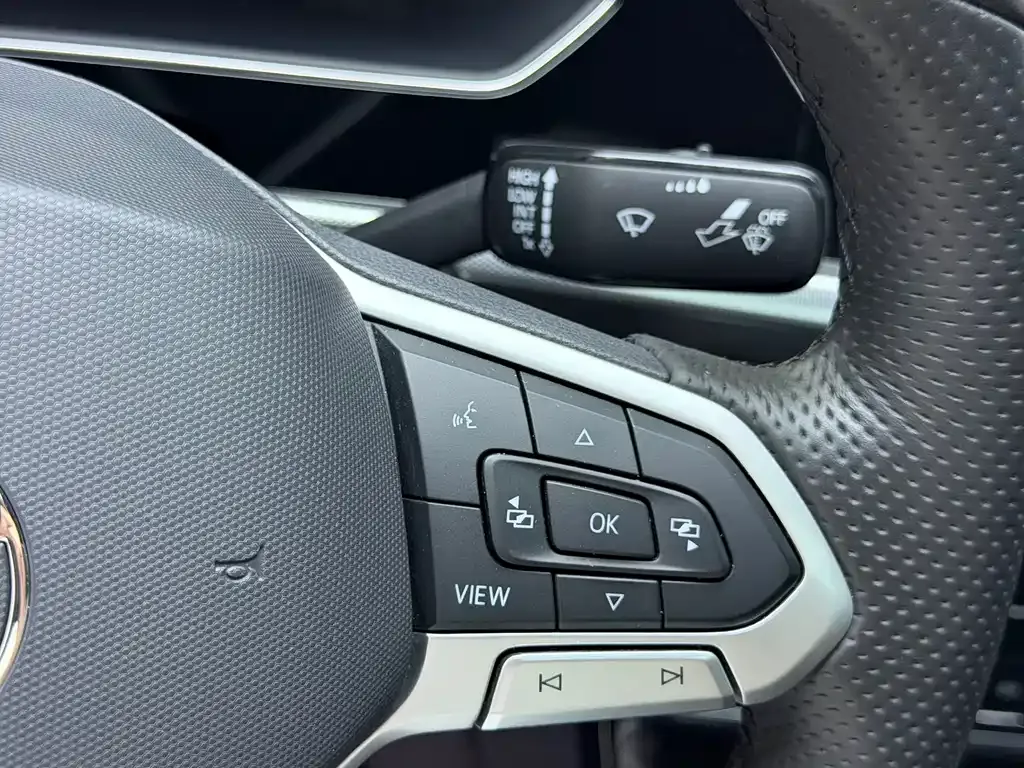 Volkswagen Passat — фото 8