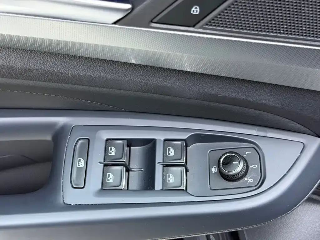 Volkswagen Passat — фото 9