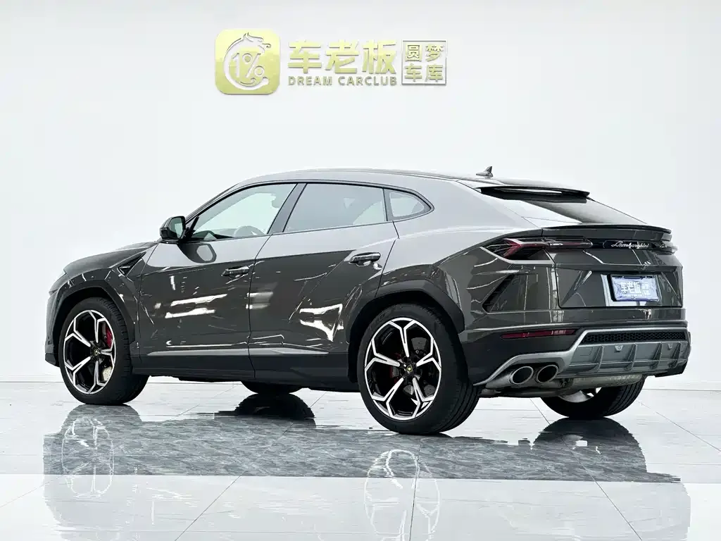 Lamborghini Urus — фото 8