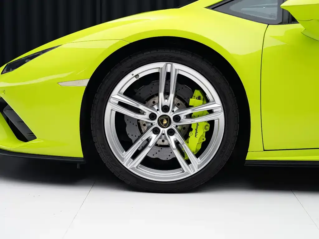 Lamborghini Huracan — фото 10