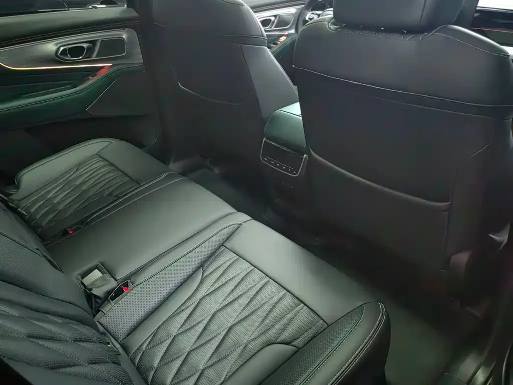 GAC Motor Trumpchi GS8 — фото 2