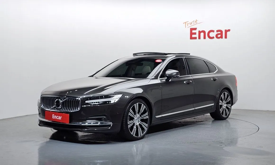 Volvo S90 — фото 1