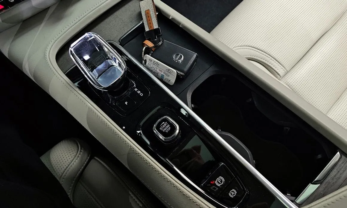 Volvo S90 — фото 9