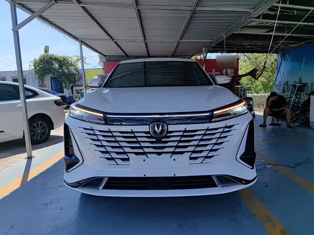 Changan CS75PLUS — фото 4