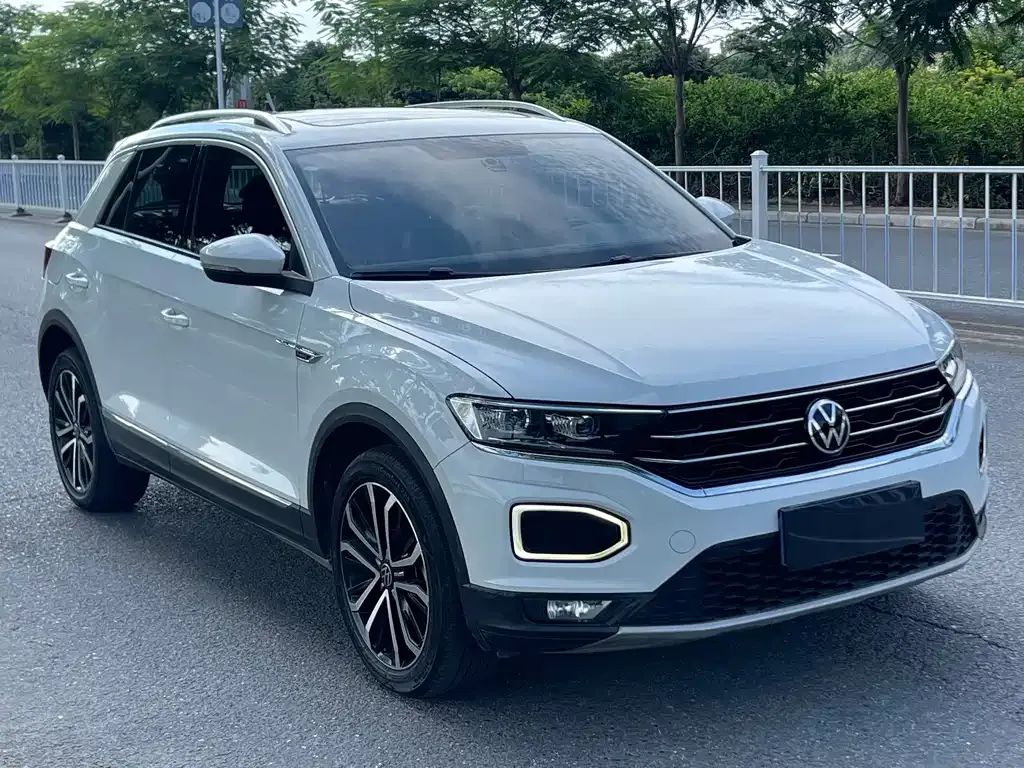 Volkswagen T-Roc — фото 3