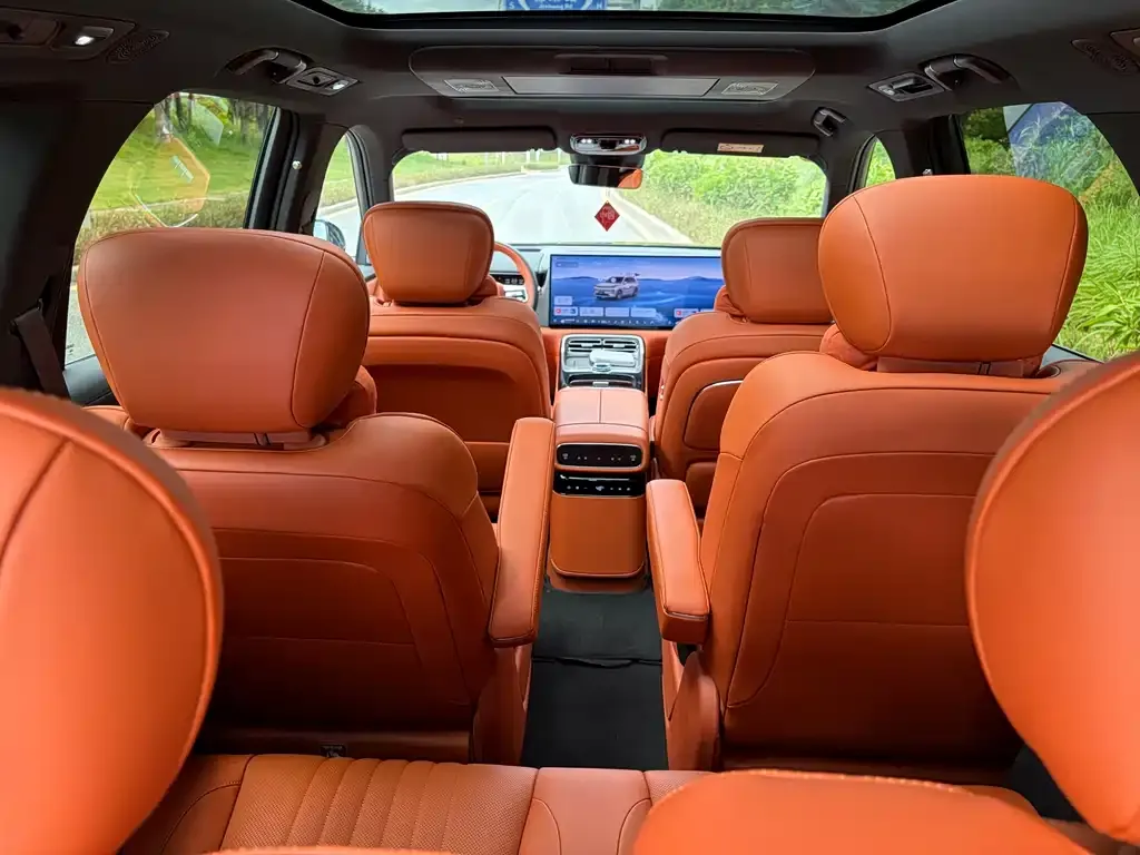Geely Galaxy M9 — фото 2