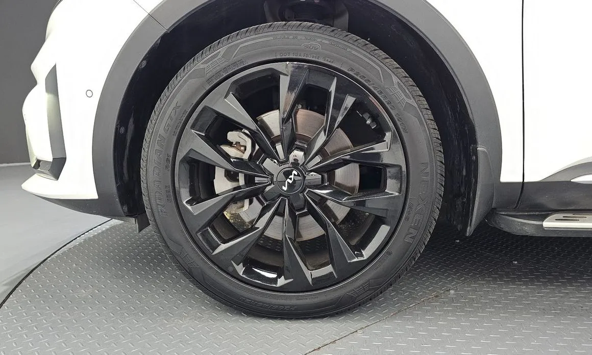 Kia Sorento — фото 8