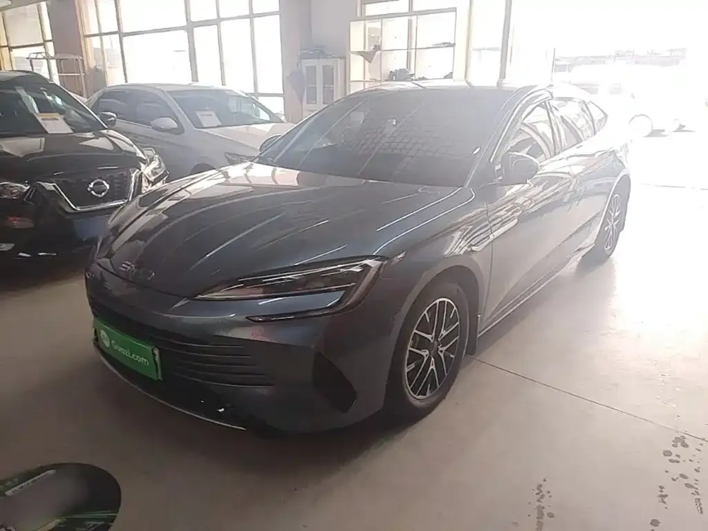 BYD Seal — фото 1