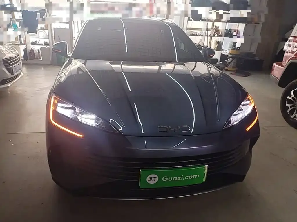 BYD Seal — фото 8