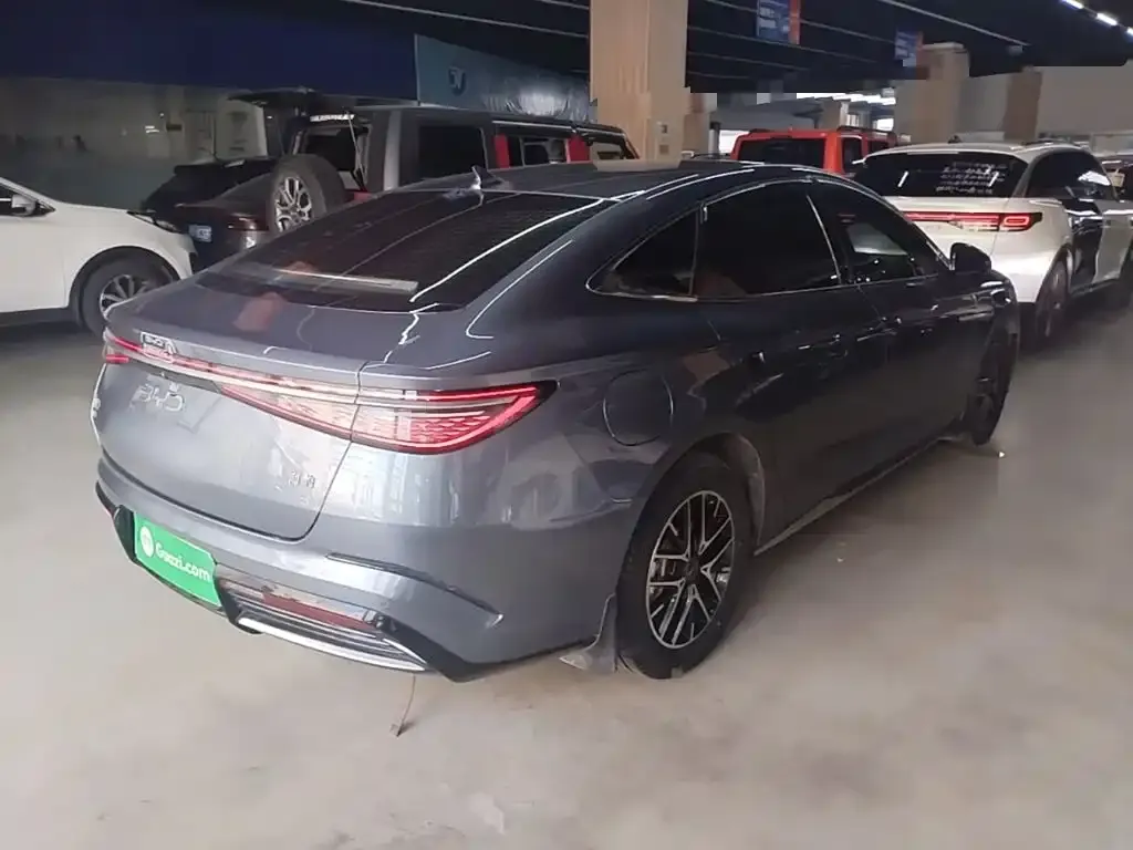 BYD Seal — фото 2