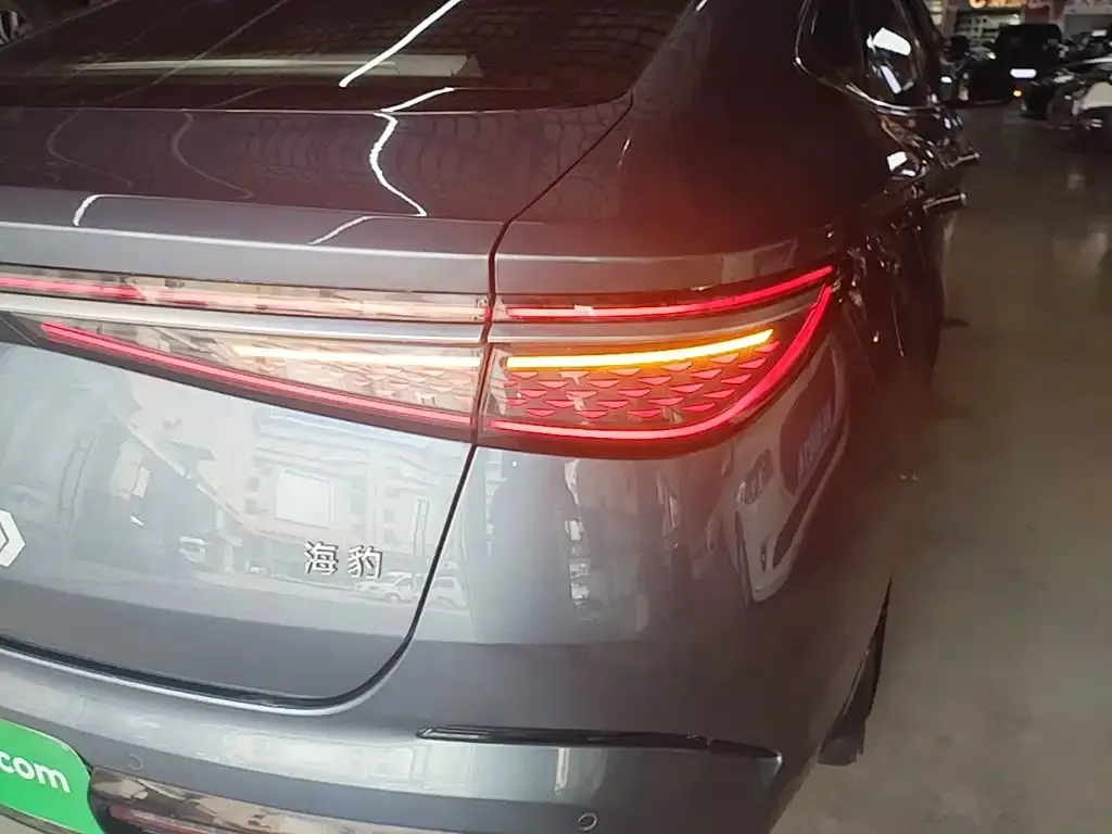 BYD Seal — фото 9
