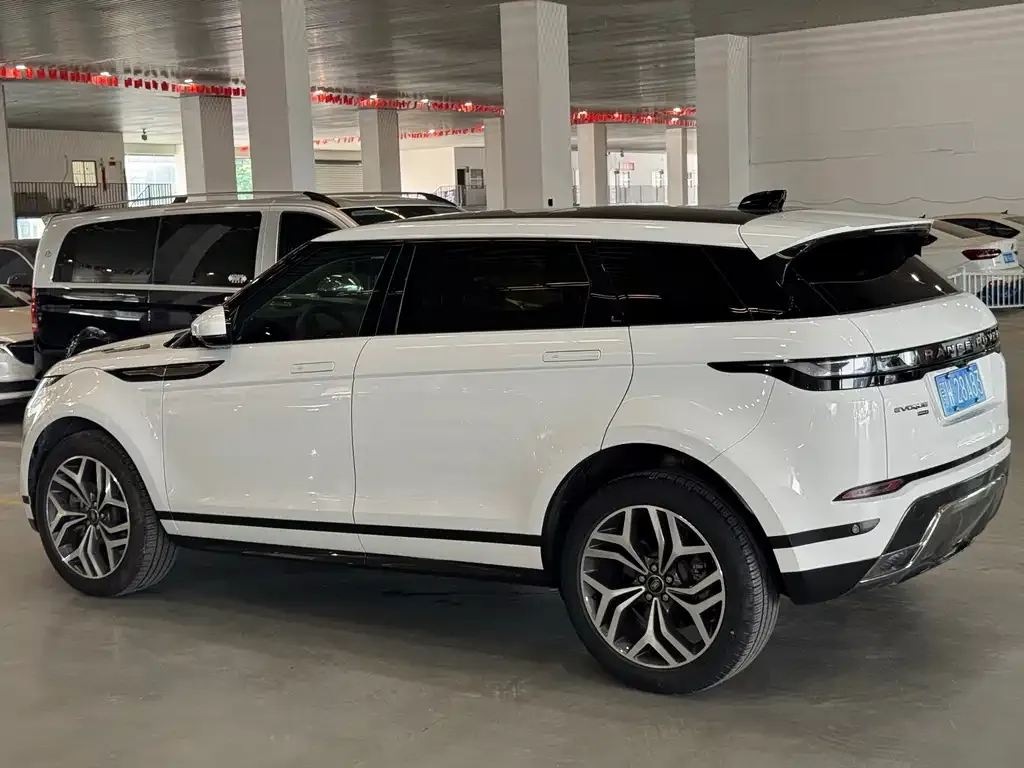 Land Rover Evoque — фото 10