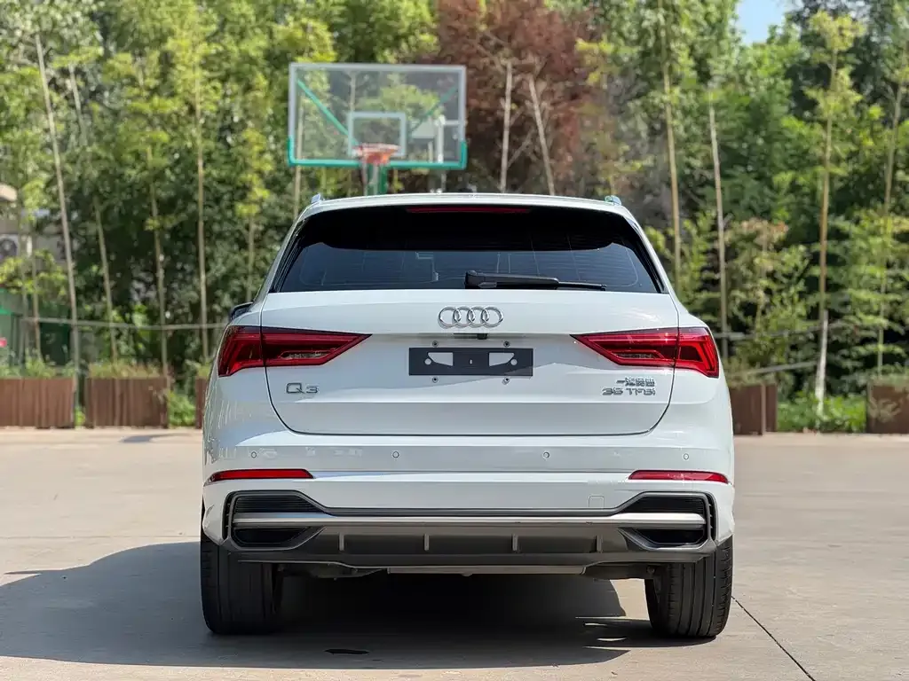 Audi Q3 — фото 5