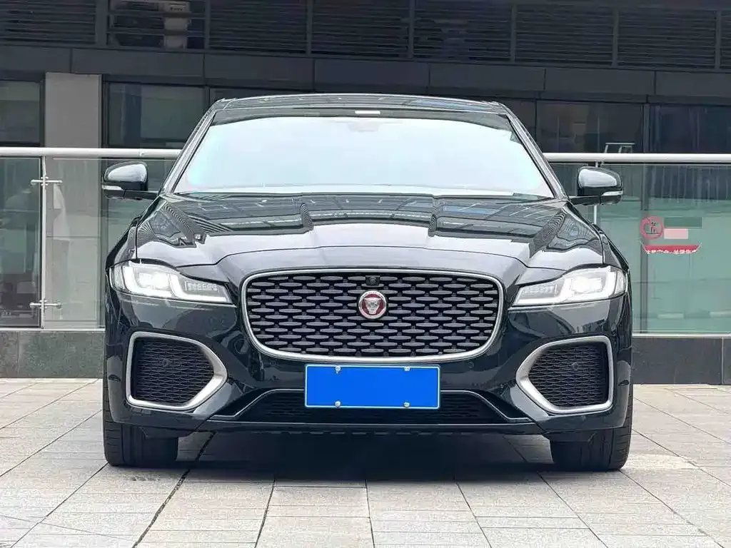 Jaguar XFL — фото 4