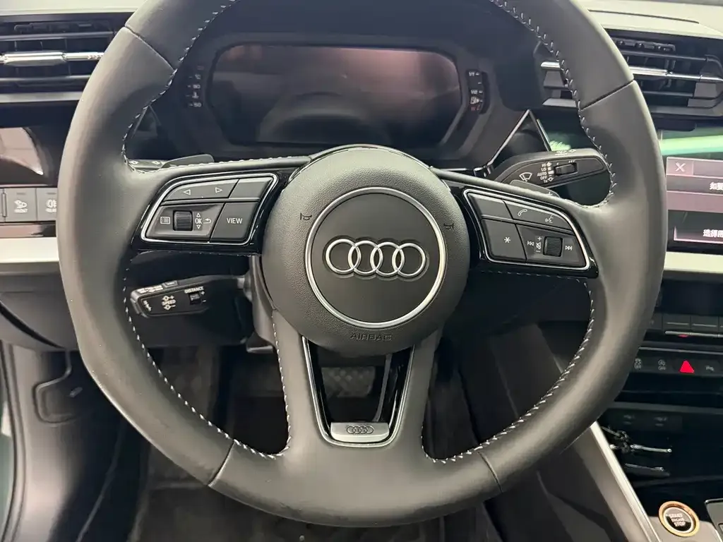 Audi A3 — фото 2