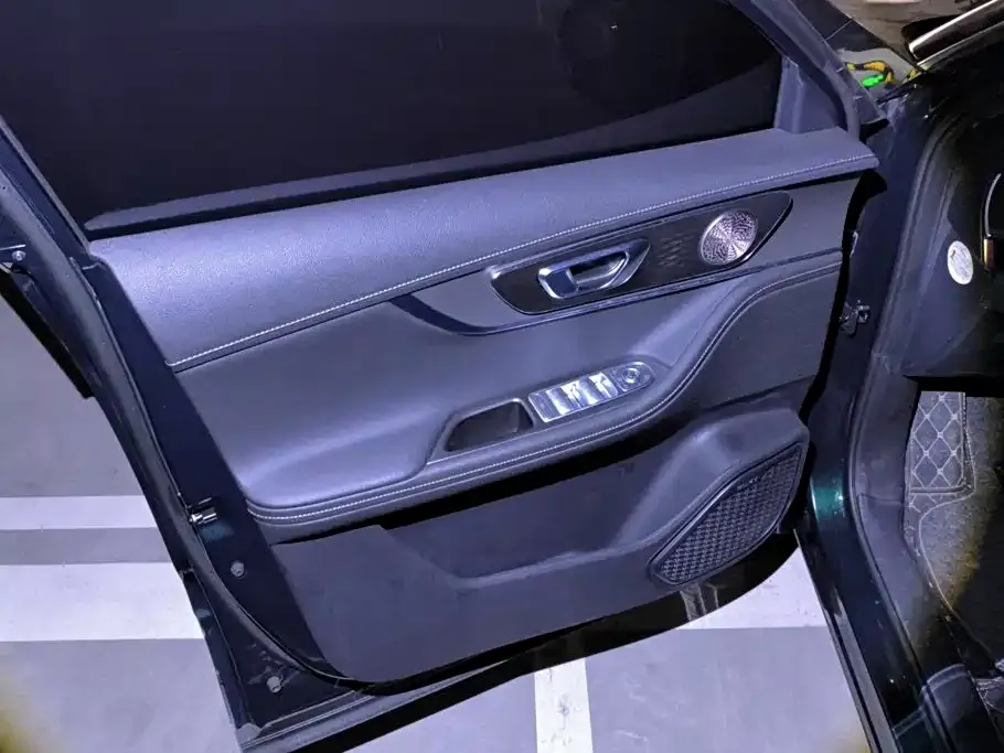 Chery Tiggo 8 PRO NEV — фото 8